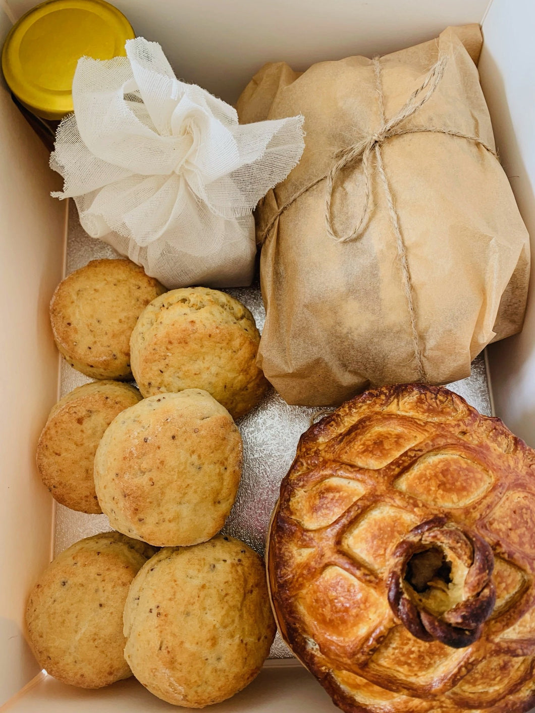 Hand Raised Pork Pie Hamper